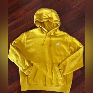 Nike Club Fleece Hoodie 
Large
Golden Yellow 
Great Preowned Condition